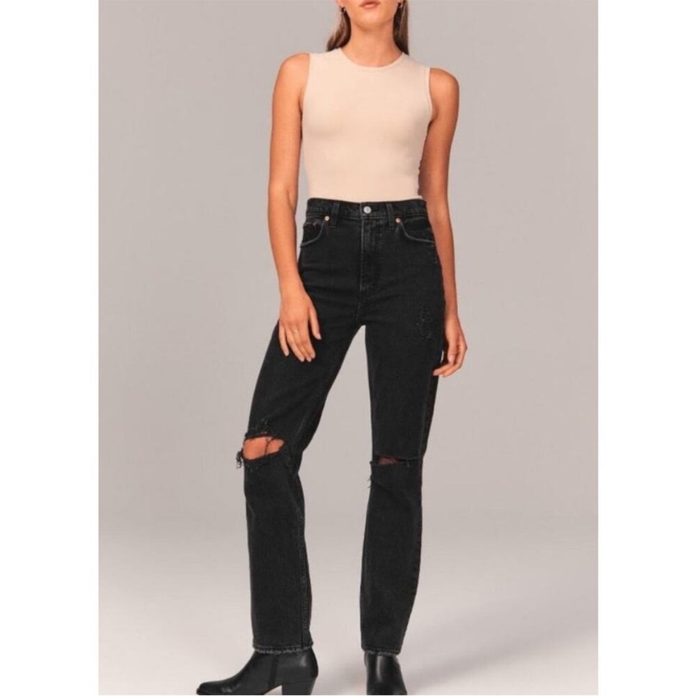 Abercrombie & Fitch 90s Straight Ultra High Rise Jeans